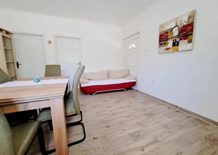 Apartment Postonjski *